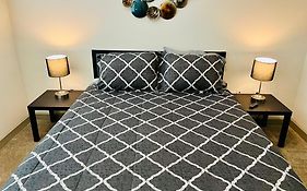 Downtown Apart 1 Bed 1 Bath Free Parking